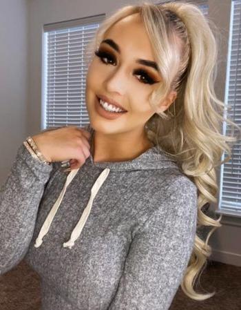 Adrie, 24  female escort, Salt Lake City